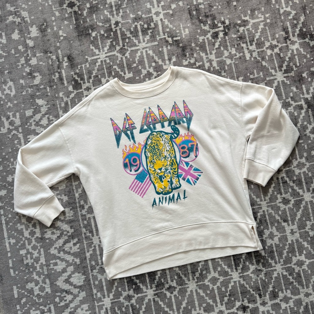 Def Leppard Graphic Women's Cream Sweater